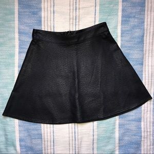 NWOT H&M Black Faux Leather Skirt